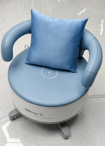 Customer photo review of EMStrong™ Pelvic Therapy Chair