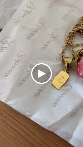 Customer video review of Ciondolo "Racconta di te"