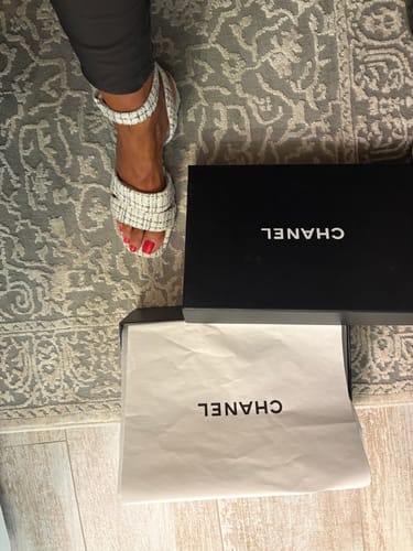 Customer photo review of CC HIGH-HEELED SANDALS IN BLACK AND WHITE TWEED