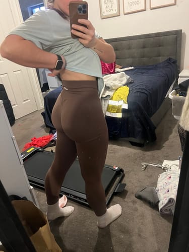 Hana L. review of ALIGN NON-SCRUNCH LEGGINGS - BROWN image 1 out of 1