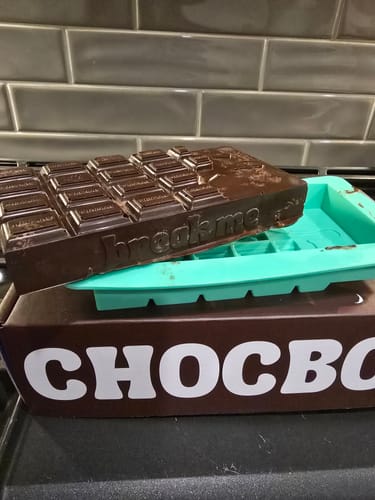 Customer photo review of Twisted Caramel Stuffed Chocolate Bar Kit with Reusable Mold