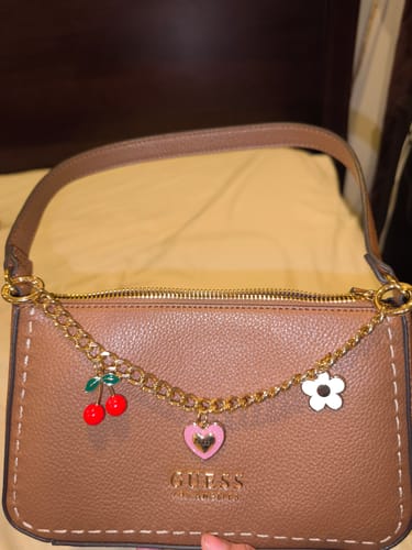 Customer photo review of GUESS SHOULDER BAGA