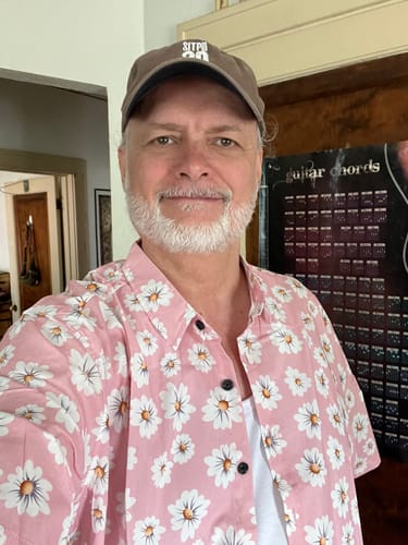 Customer photo review of Men's Floral Daisy Print Hawaiian Cotton Button Up Summer Short Sleeve Flower Shirt