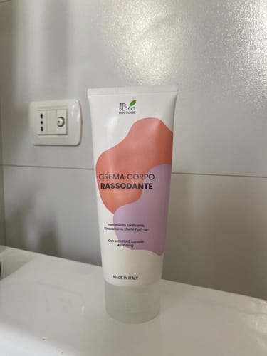 Customer photo review of Crema Corpo Rassodante