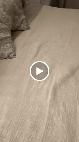 Customer video review of Manta Casa 120x180