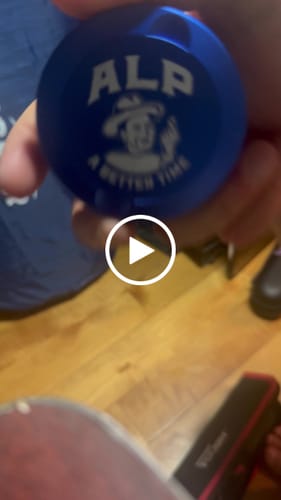 Customer video review of Metal Travel Tin Royal Blue