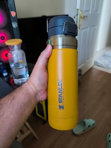 Customer photo review of Stanley The Quick Flip Su Şişesi Turuncu 1.06 L