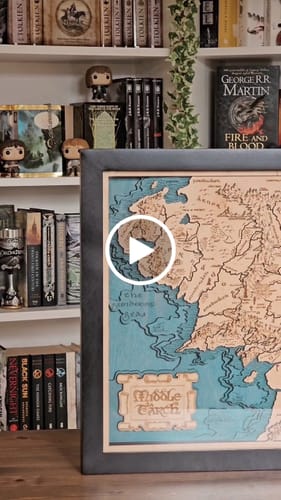 Customer video review of MIDDLE EARTH™ 3D WOOD MAP