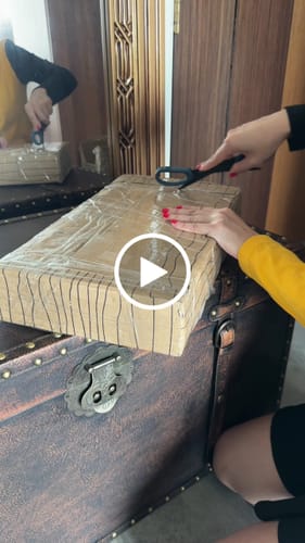 Customer video review of HOGWARTS™ MAGNETIC KEY HOLDER