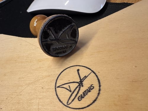 Customer photo review of Timbro manuale in legno rotondo Ø 30 mm