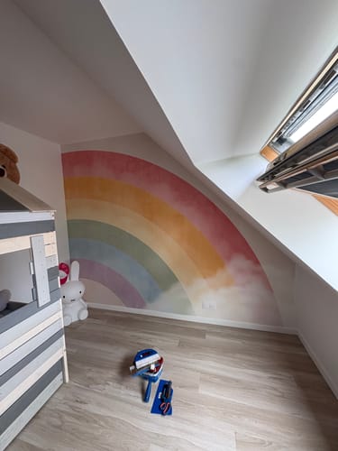 Customer photo review of Papier Peint Classique Fille Douceur et Couleur Arc-en-ciel