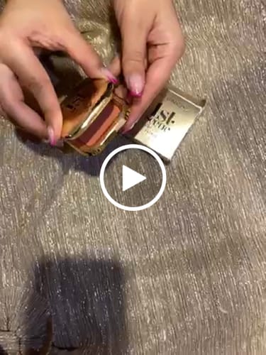 Customer video review of RUBORES COMPACTO 1ST SCENE