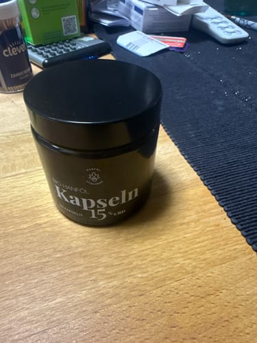 Customer photo review of CBD Kapseln 15% mit Bio-Hanföl