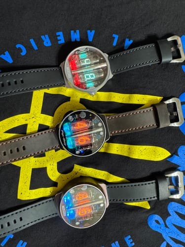 Customer photo review of NIXIE TUBE WATCH 'NIXOID NEXT'