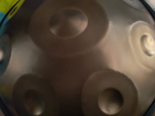 Customer photo review of Cosmos Handpan - Exquisite 9 Notes in D Minor - Golden Elegance Gift Set