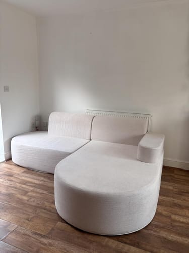 Customer photo review of HOMREST Modern L-Shape Sectional Sofa with Chaise Lounge,Boneless L Shape Sofa with Deep Seat, Beige