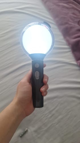 Customer photo review of BTS OFFICIAL LIGHT STICK MAP OF THE SOUL Special Edition