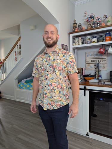 Customer photo review of Men's Floral Cotton Casual Button Up Short Sleeve Shirt