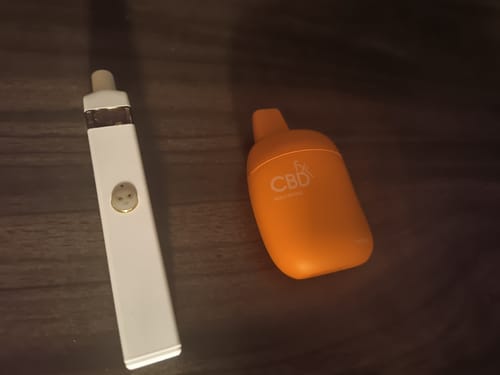 Customer photo review of 2.5g Don't Trip Mushroom Vape: Galaxy Drifter (Hybrid)