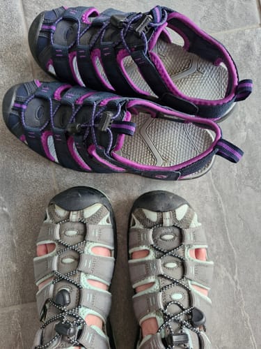 Customer photo review of Marshfield Recycled Sandals Navy/Berry
