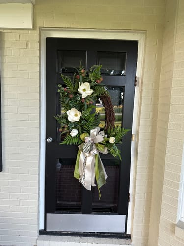 Customer photo review of Magnolia Blooms Oval Wreath
