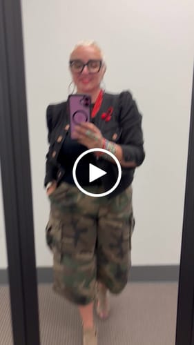 Customer video review of American Vintage Camouflage Cargo Shorts