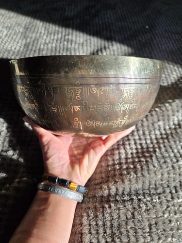 Customer photo review of 7 Chakra Singing Bowl