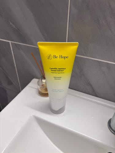 Customer photo review of Be-Hope - Crème liftante pour les pores avec applicateur Roll-on - 150ml
