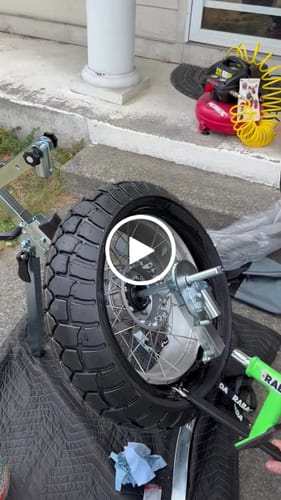 Customer video review of Rabaconda Street Bike Tire Changer