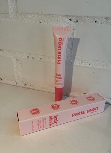 Customer photo review of Hair Sleek - Styling gel and taming wand