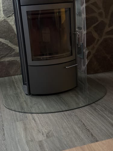 Customer photo review of Glasplatte Kamin, Funkenschutzplatte Glas für Kaminofen - Rundbogen