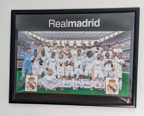Customer photo review of Real Madrid CF® 2024/25 Team - Wooden Puzzle