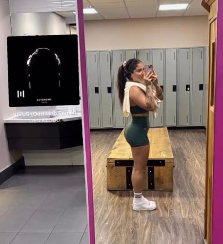 Customer photo review of OASIS SPORT BRA - LONG CUT
