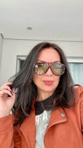 Customer photo review of Óculos Napoli