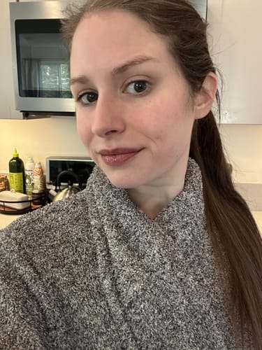 Customer photo review of Peel-Off Lip Liner Stain