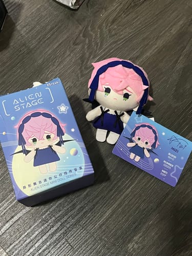 Customer photo review of Alien Stage - Mini Doll Pendant Blind Box