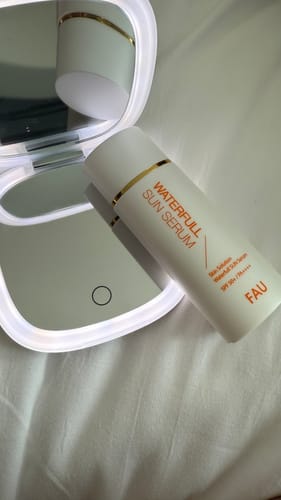 Customer photo review of Fau Waterfull Sun Serum SPF 50