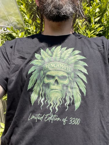 Customer photo review of T-SHIRT DARK RUIN