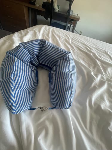 Customer photo review of Stuff-it Travel Pillow Pattern