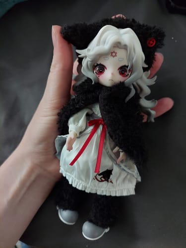 Customer photo review of Nyssa Strange Nightmare Series Black Goat Brett Limited Action Figure【Shipped in Jul./Aug. 2025】
