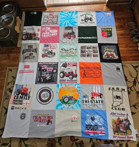 Customer photo review of Premium T Shirt Quilt