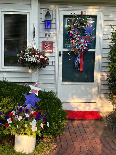 Customer photo review of Glitter Star Stack - Patriotic - Corrugated Coroplast Yard Stake