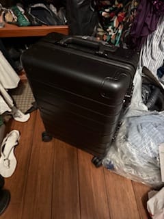 Customer photo review of Carry-On: Aluminum