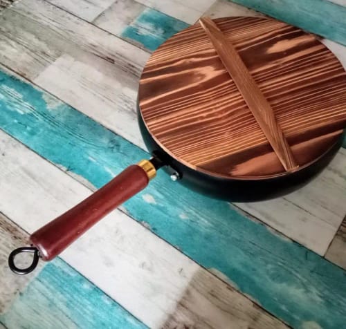 Customer photo review of Olla Artesanal Hierro Fundido
