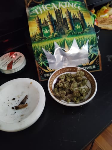 Customer photo review of Jungle Cake - Greenhouse THCA (Smalls)