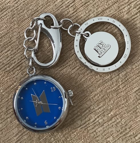 Customer photo review of BTS - 2025 BTS FESTA OFFICIAL MD WATCH CARABINER