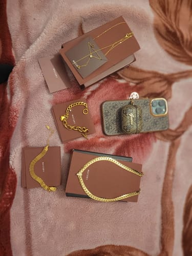 Asma E. review of Jana image 1 out of 5