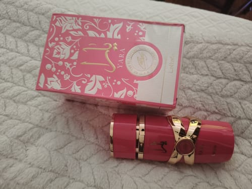 Customer photo review of PERFUME YARA CANDY LATTAFA - 100ML