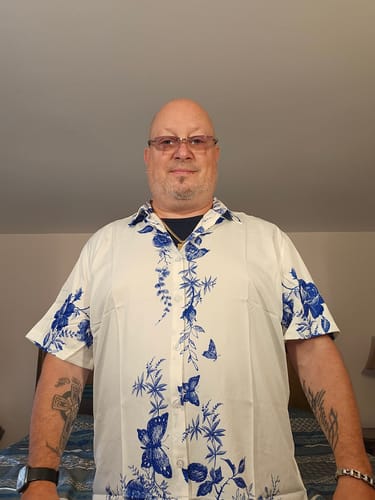Customer photo review of Men's Blue Floral Print Hawaiian Button Up Summer Beach Casual Collar Short Sleeve Shirt
