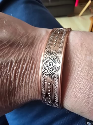 Customer photo review of Mens Masonic Bangle Pure Copper - Magnetic